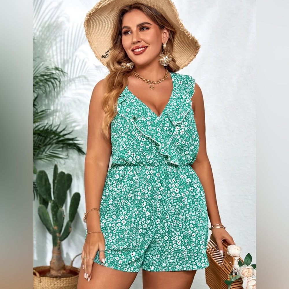 🔥BNWOT Floral Criss Cross Back Ruffle Trim Romper! - Picture 4 of 5